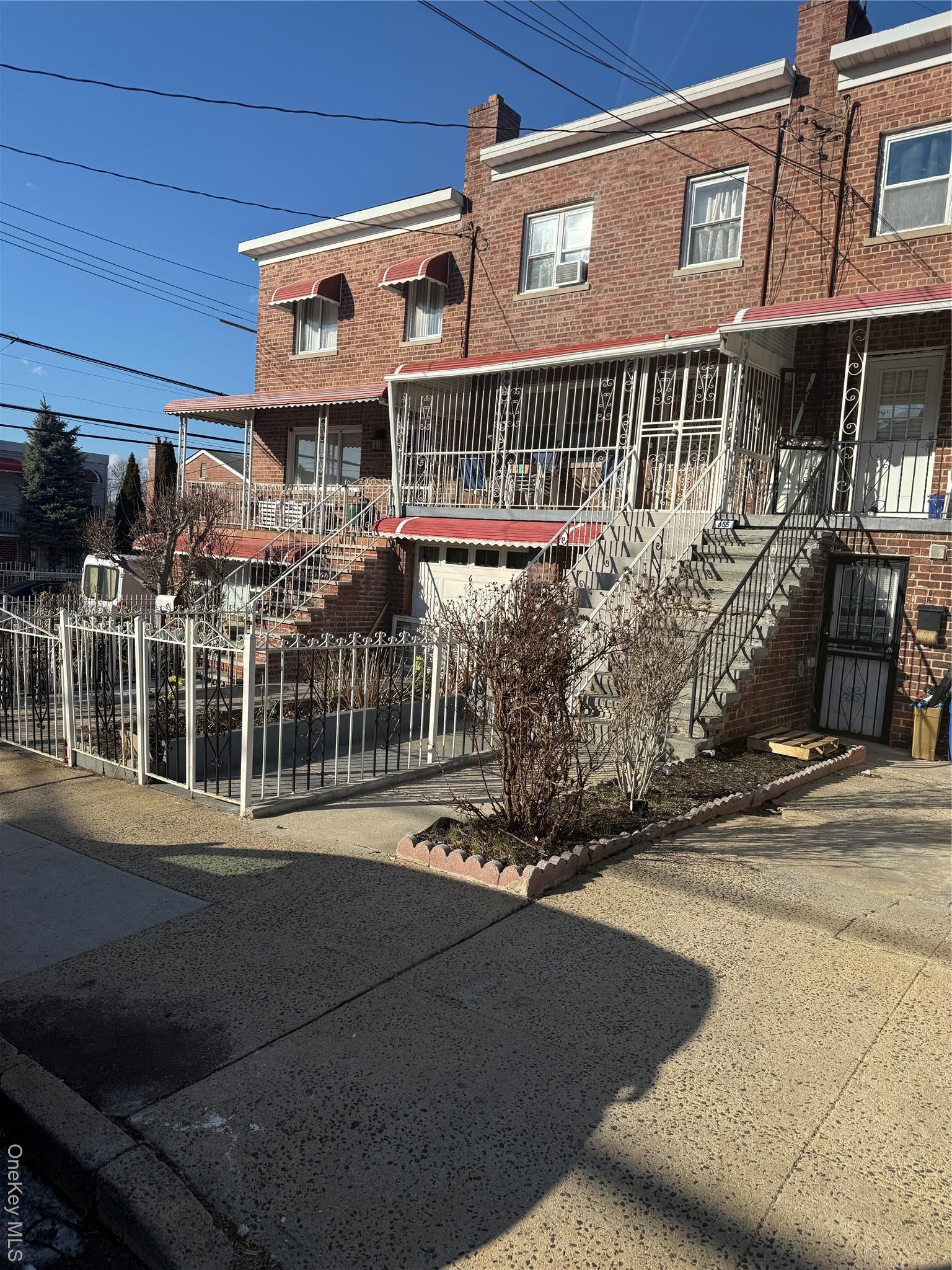 Single Family 240th  Bronx, NY 10470, MLS-909763-2