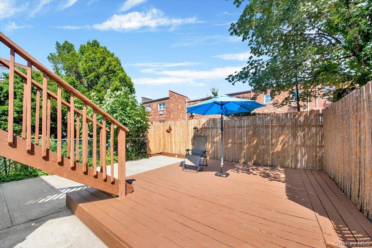 Single Family Wilcox  Bronx, NY 10465, MLS-909775-17