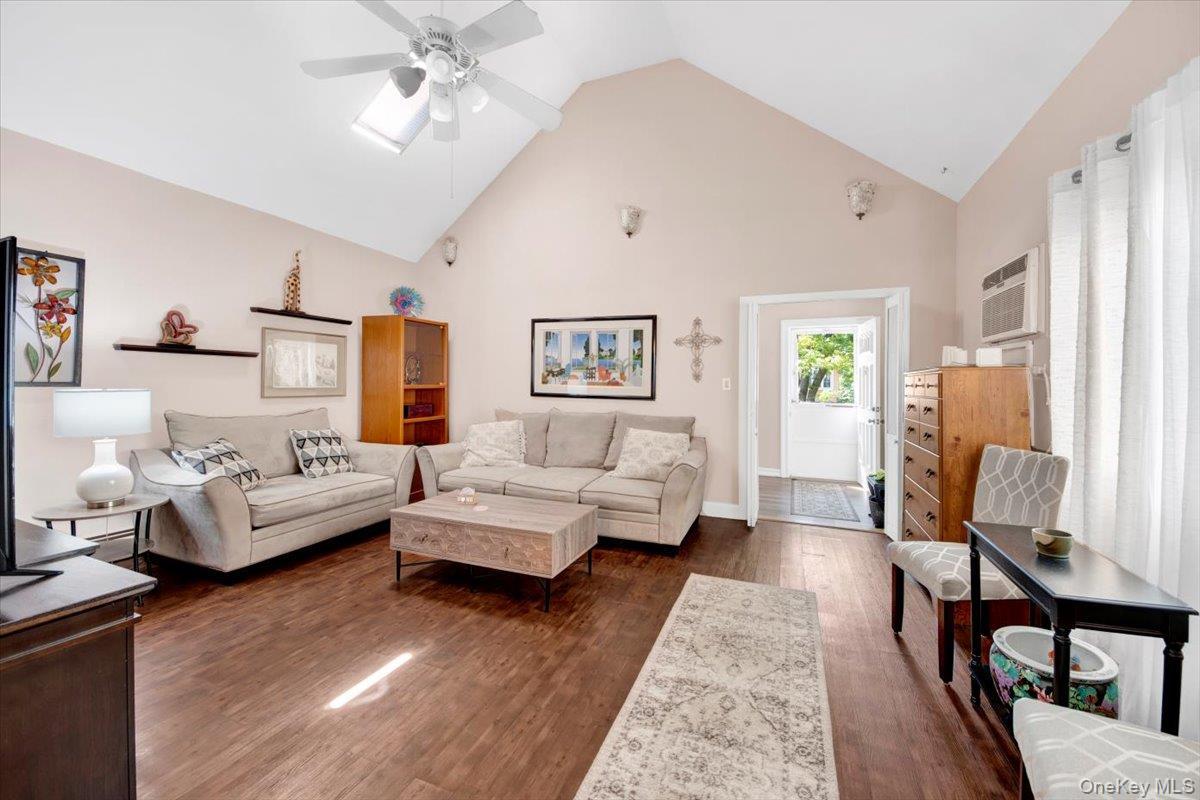 Single Family Wilcox  Bronx, NY 10465, MLS-909775-6