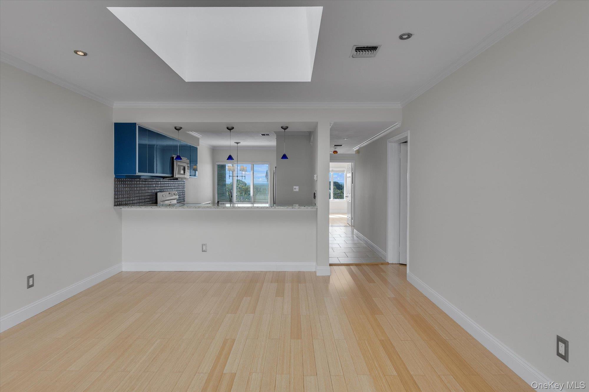 Condo Fox Hill  Suffolk County, NY 11933, MLS-909779-6