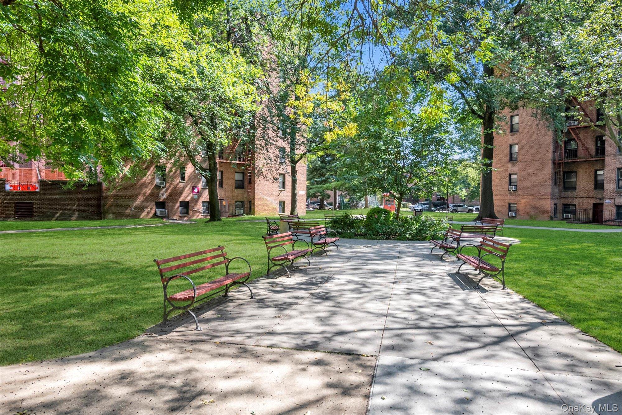 Coop 71st  Queens, NY 11367, MLS-909786-2