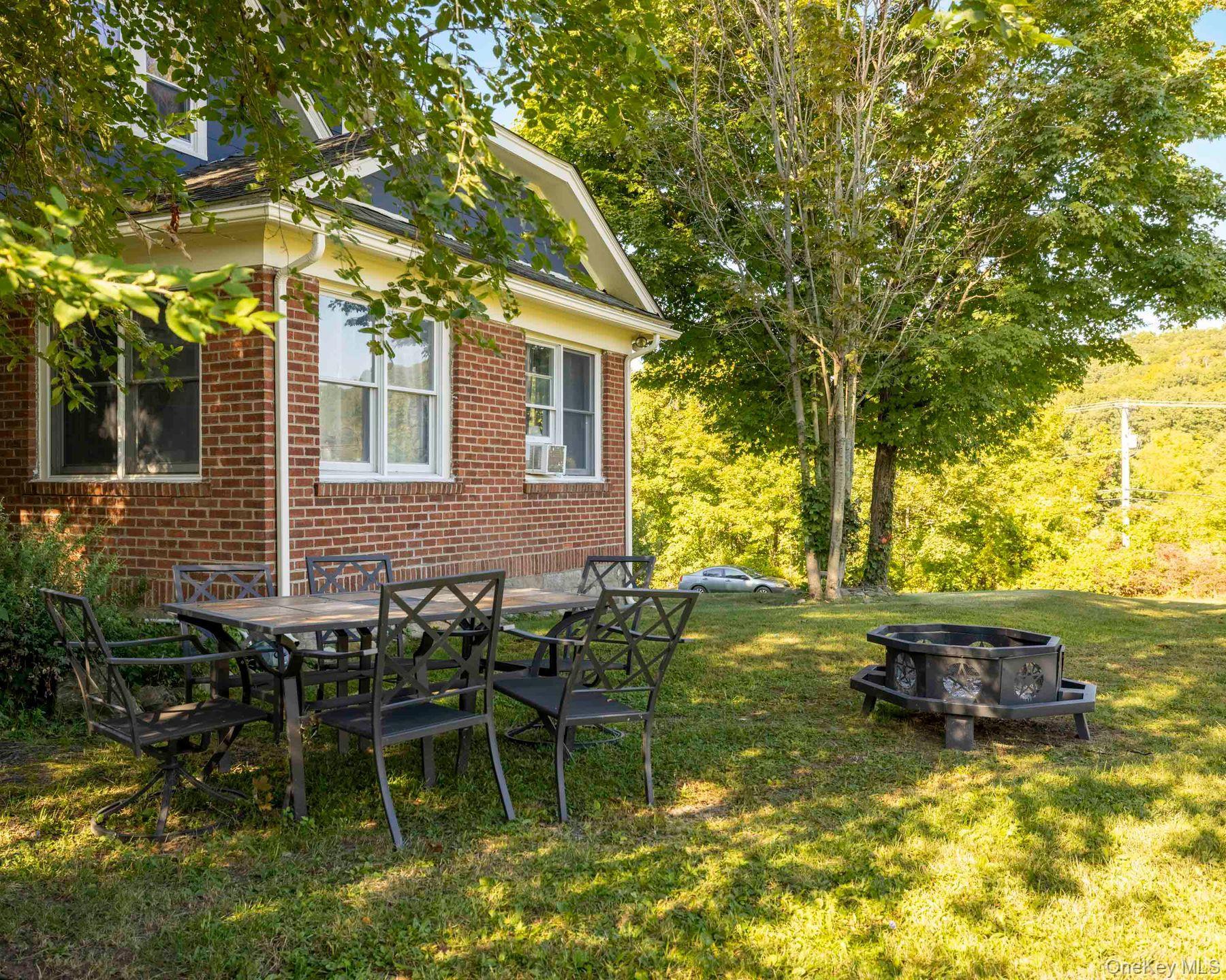 Single Family North Ulster County, NY 12528, MLS-909793-9