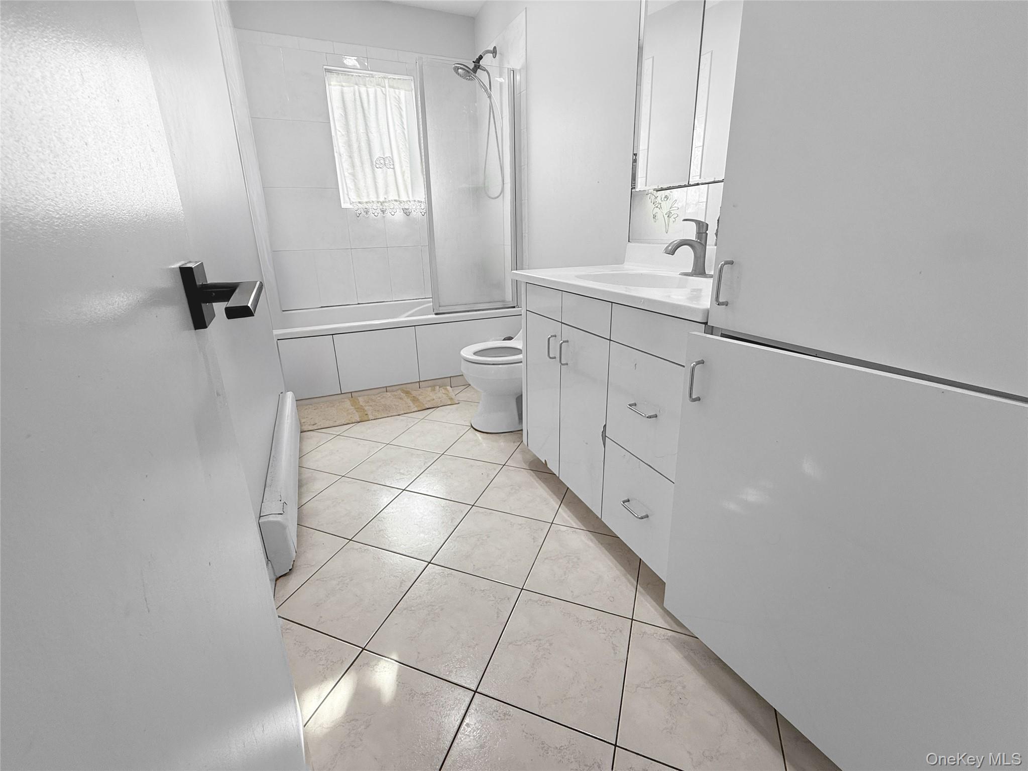 Single Family Empire Nassau County, NY 11558, MLS-909812-15