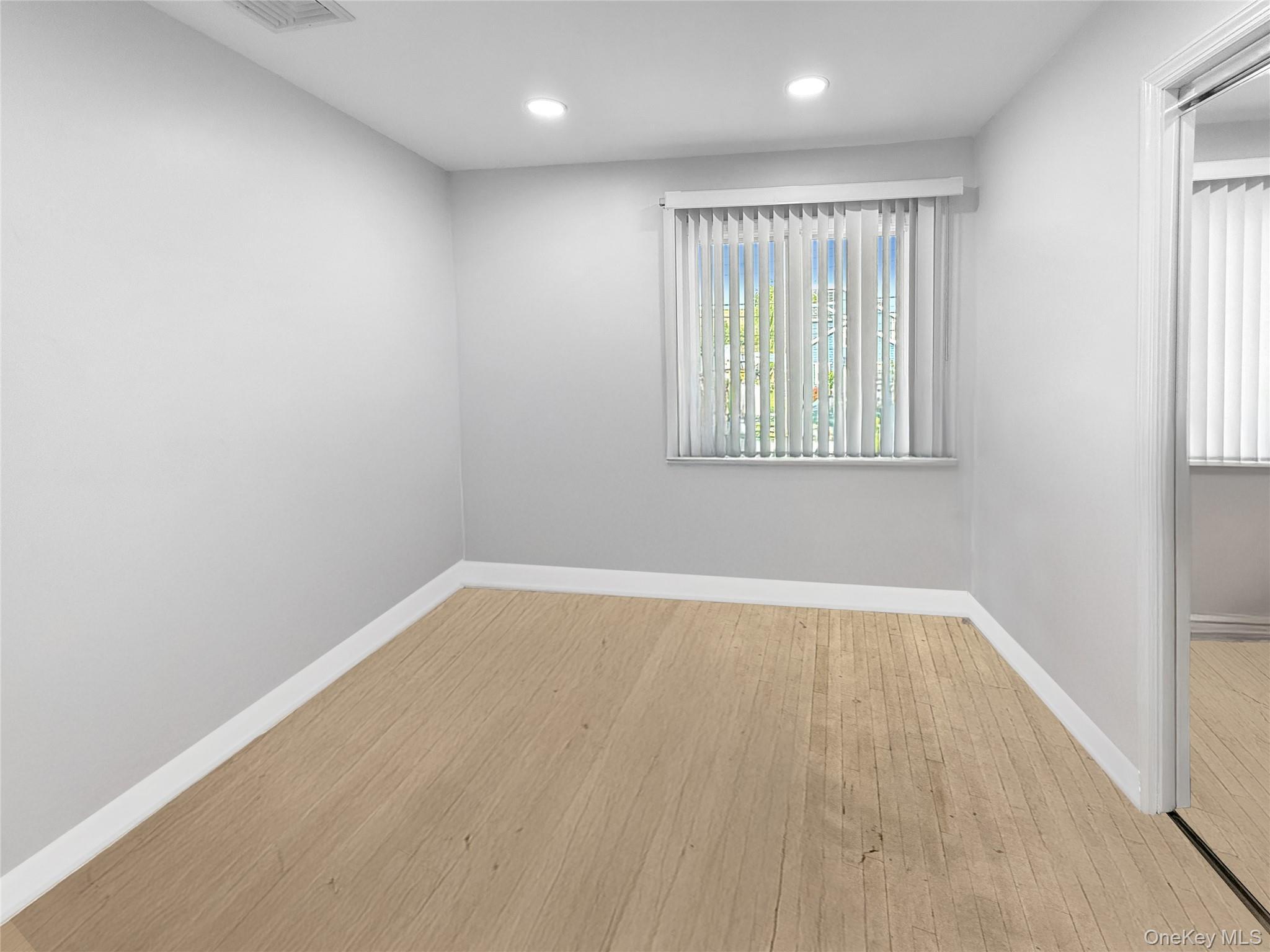 Single Family Empire Nassau County, NY 11558, MLS-909812-5