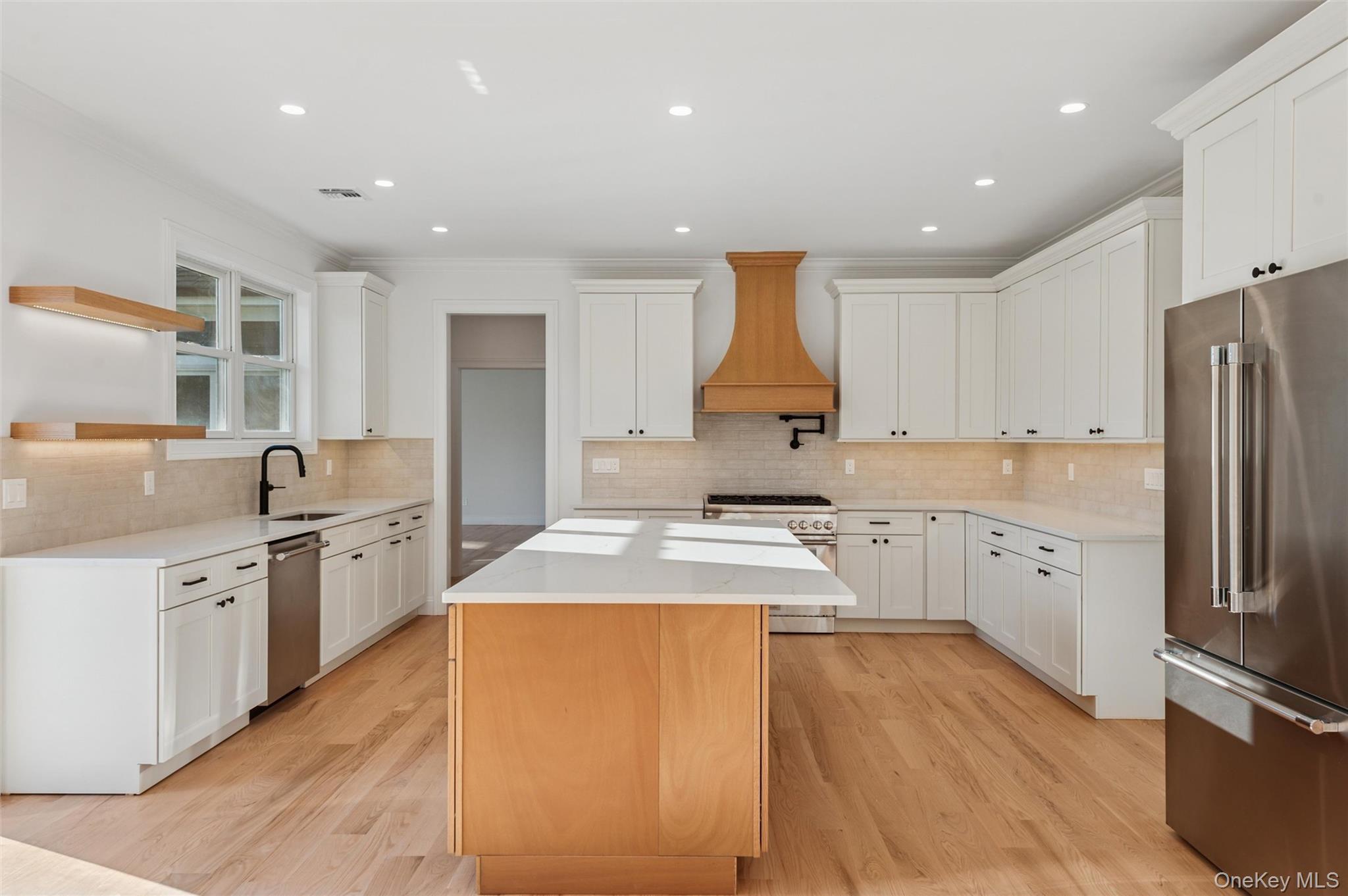 Single Family Bridge Suffolk County, NY 11935, MLS-909841-15