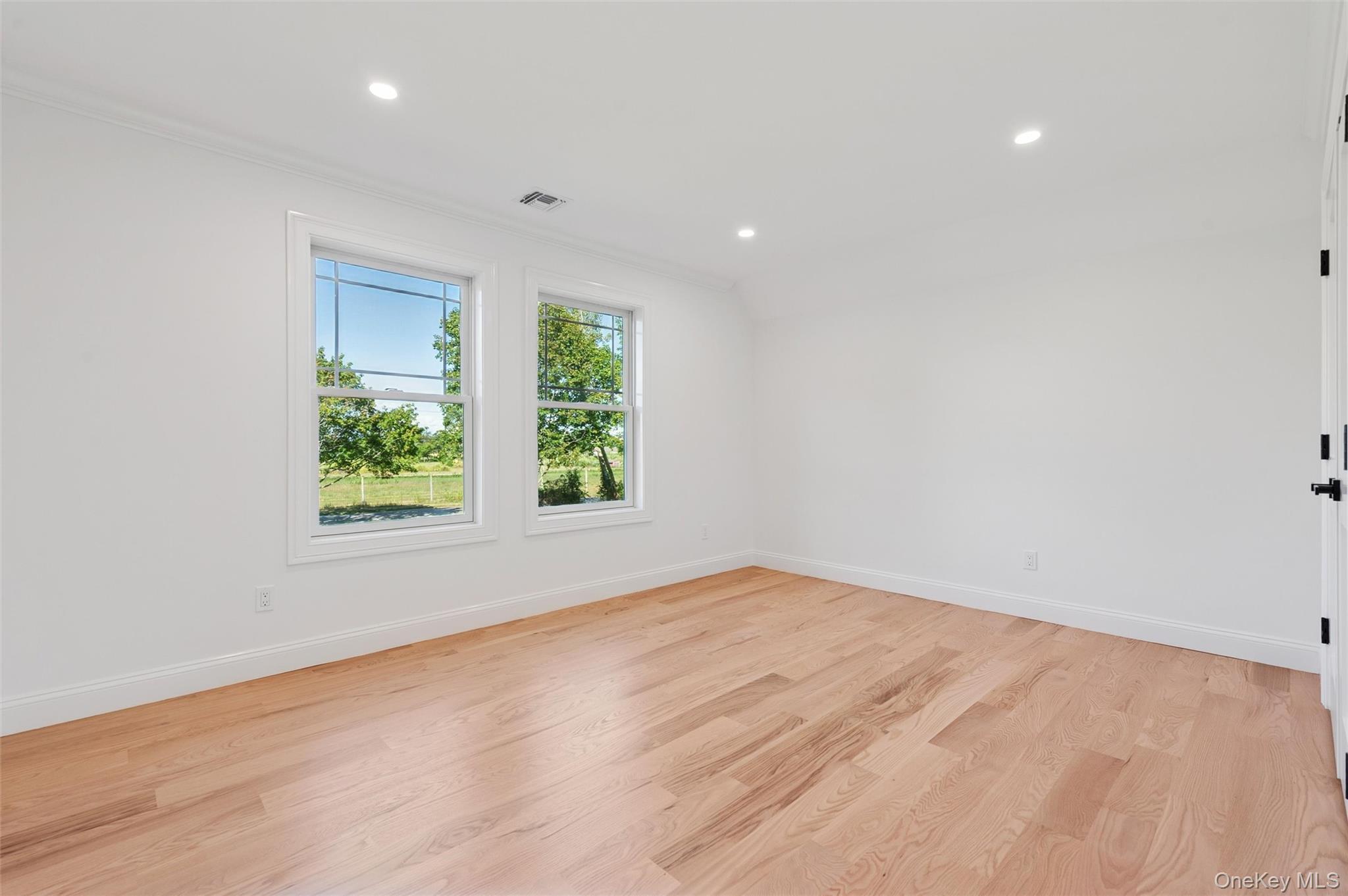 Single Family Bridge Suffolk County, NY 11935, MLS-909841-21