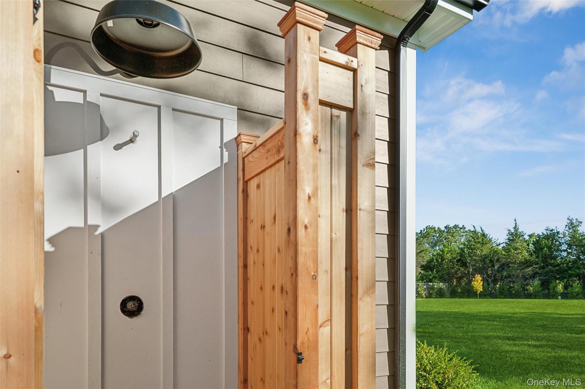 Single Family Bridge Suffolk County, NY 11935, MLS-909841-40