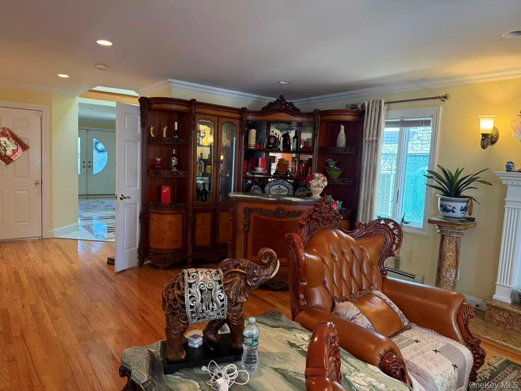 Single Family Riverside Queens, NY 11357, MLS-909861-6