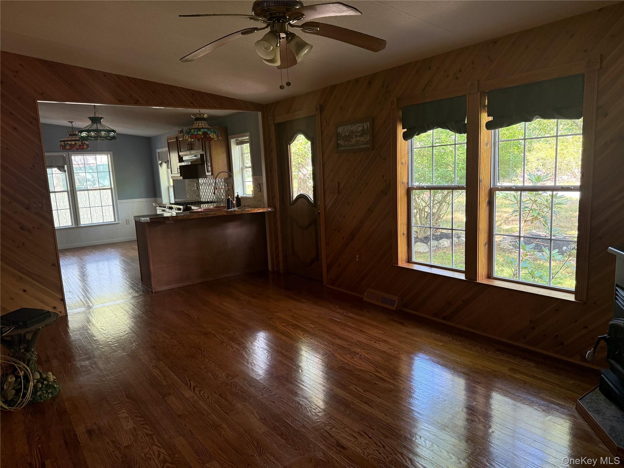 Single Family Oneida  Sullivan County, NY 12737, MLS-909896-11