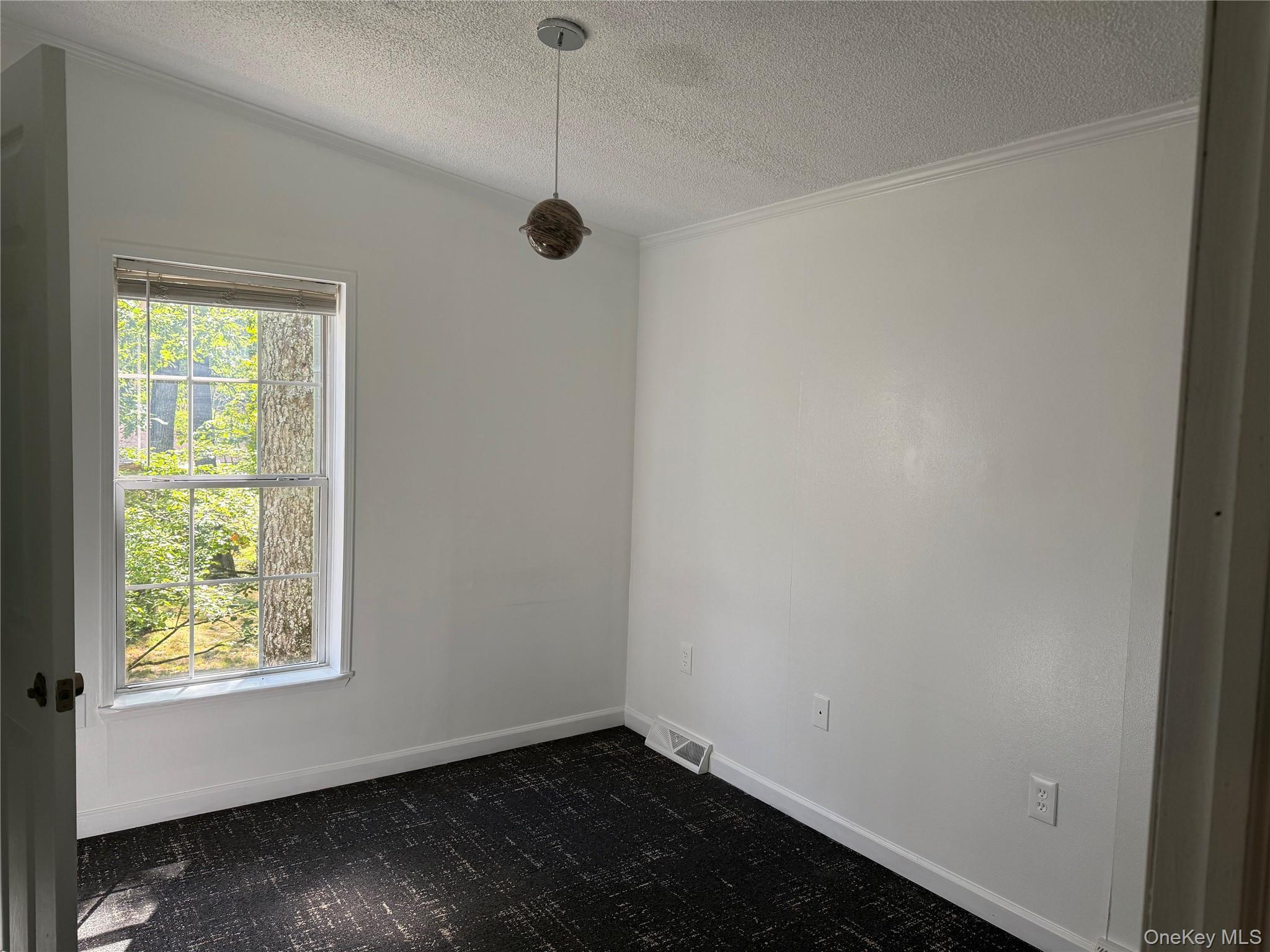 Single Family Oneida  Sullivan County, NY 12737, MLS-909896-15