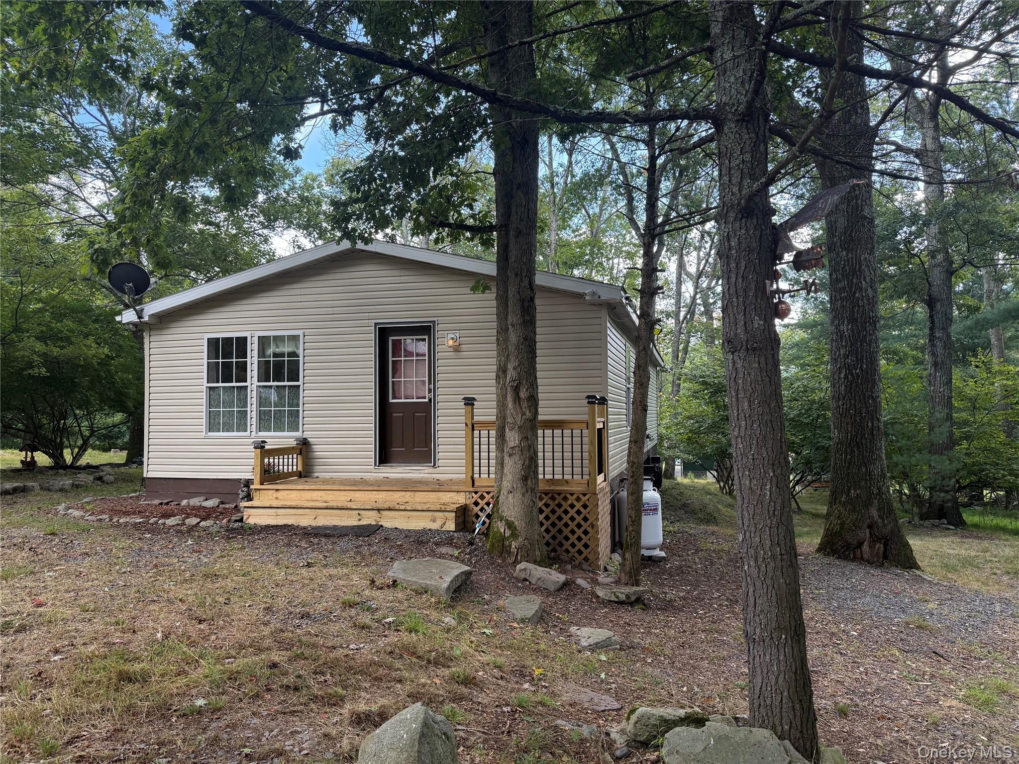 Single Family Oneida  Sullivan County, NY 12737, MLS-909896-3