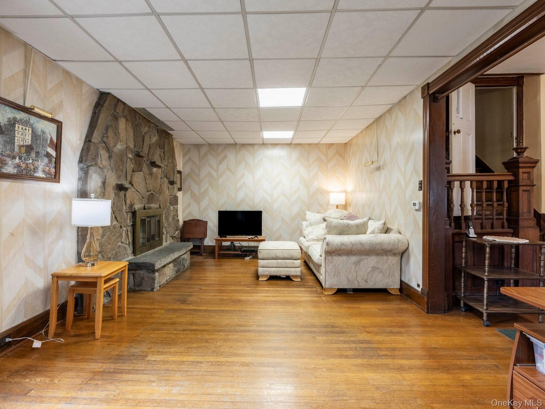 Single Family Vineyard  Ulster County, NY 12528, MLS-909938-9