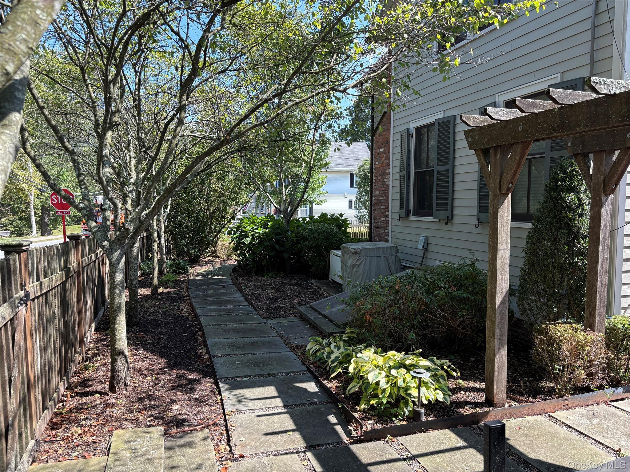Single Family Rockland  Rockland County, NY 10931, MLS-909941-48