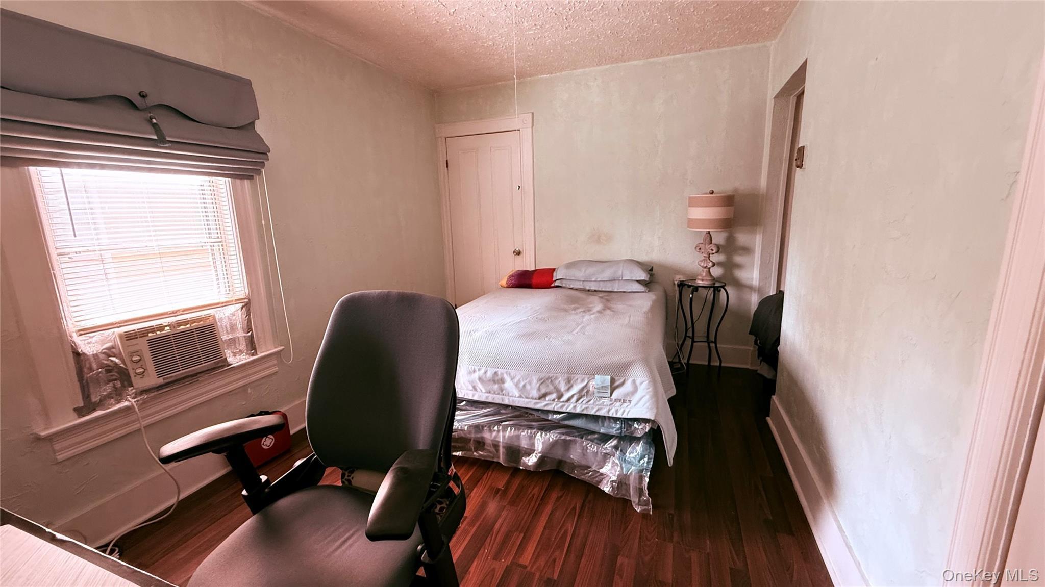 Single Family Jersey Orange County, NY 12771, MLS-909949-10