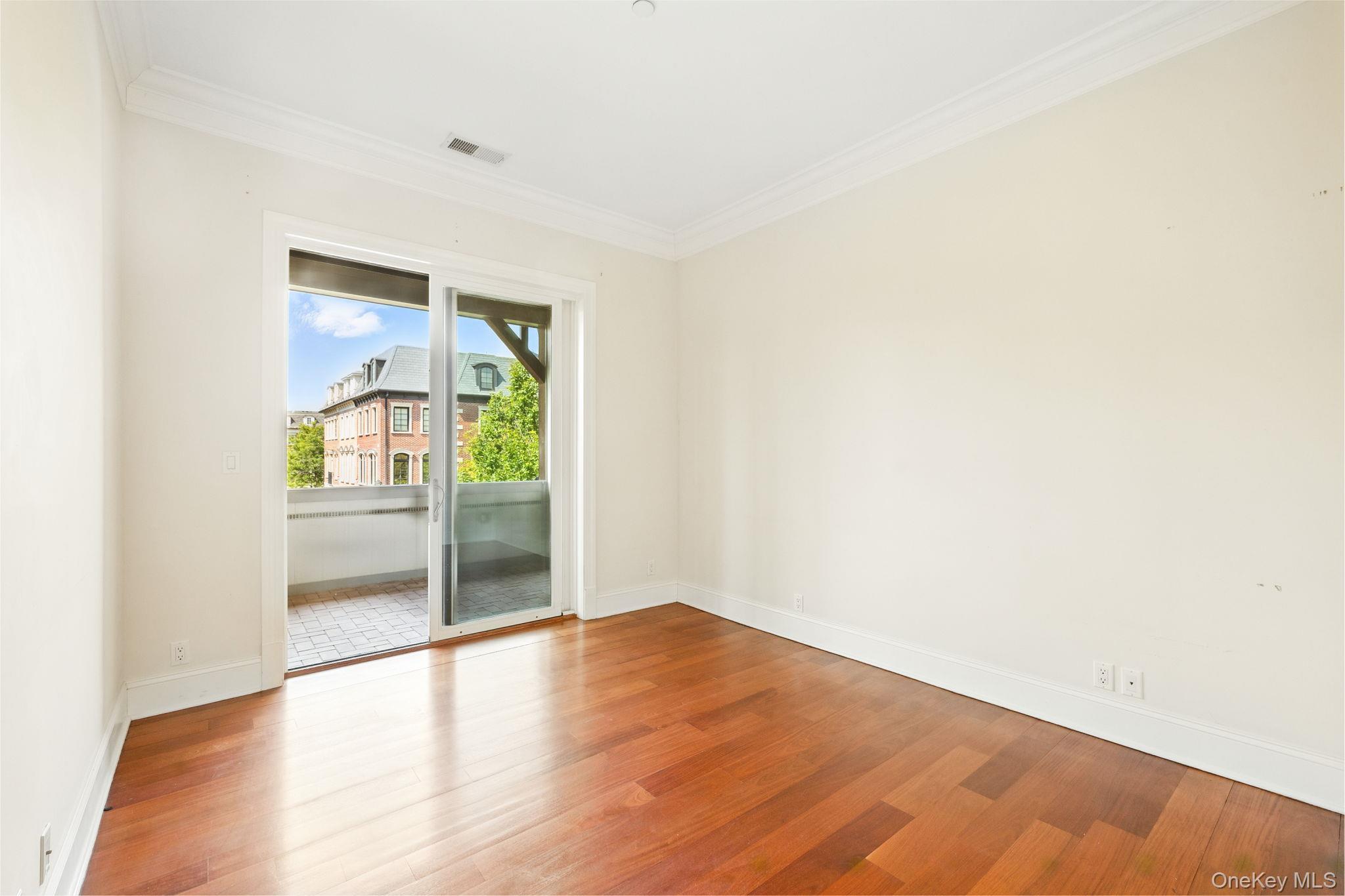 Condo Main  Westchester County, NY 10591, MLS-909991-20