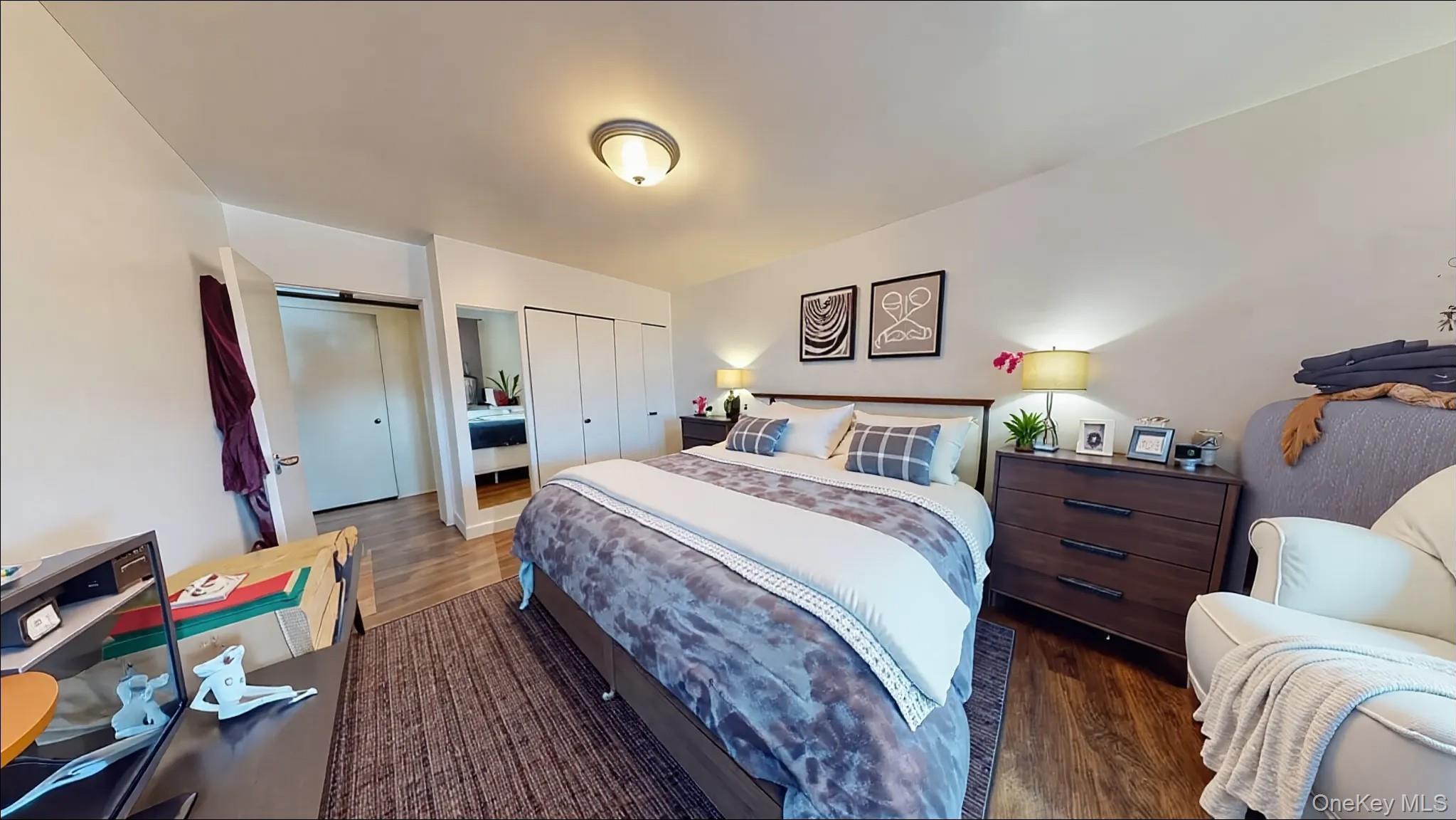 Condo Metropolitan  Queens, NY 11379, MLS-910001-3