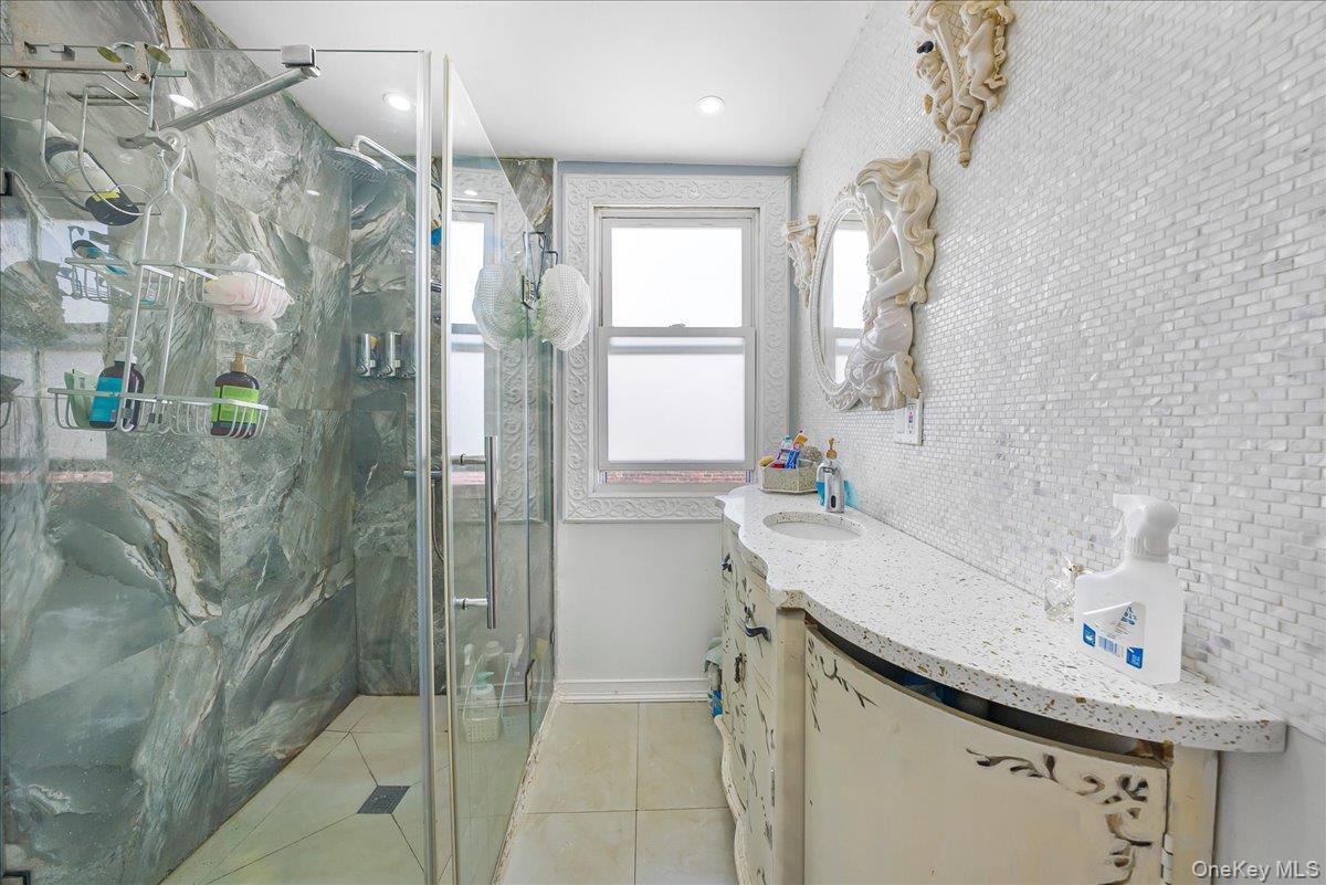 Single Family 87th  Queens, NY 11418, MLS-910020-18