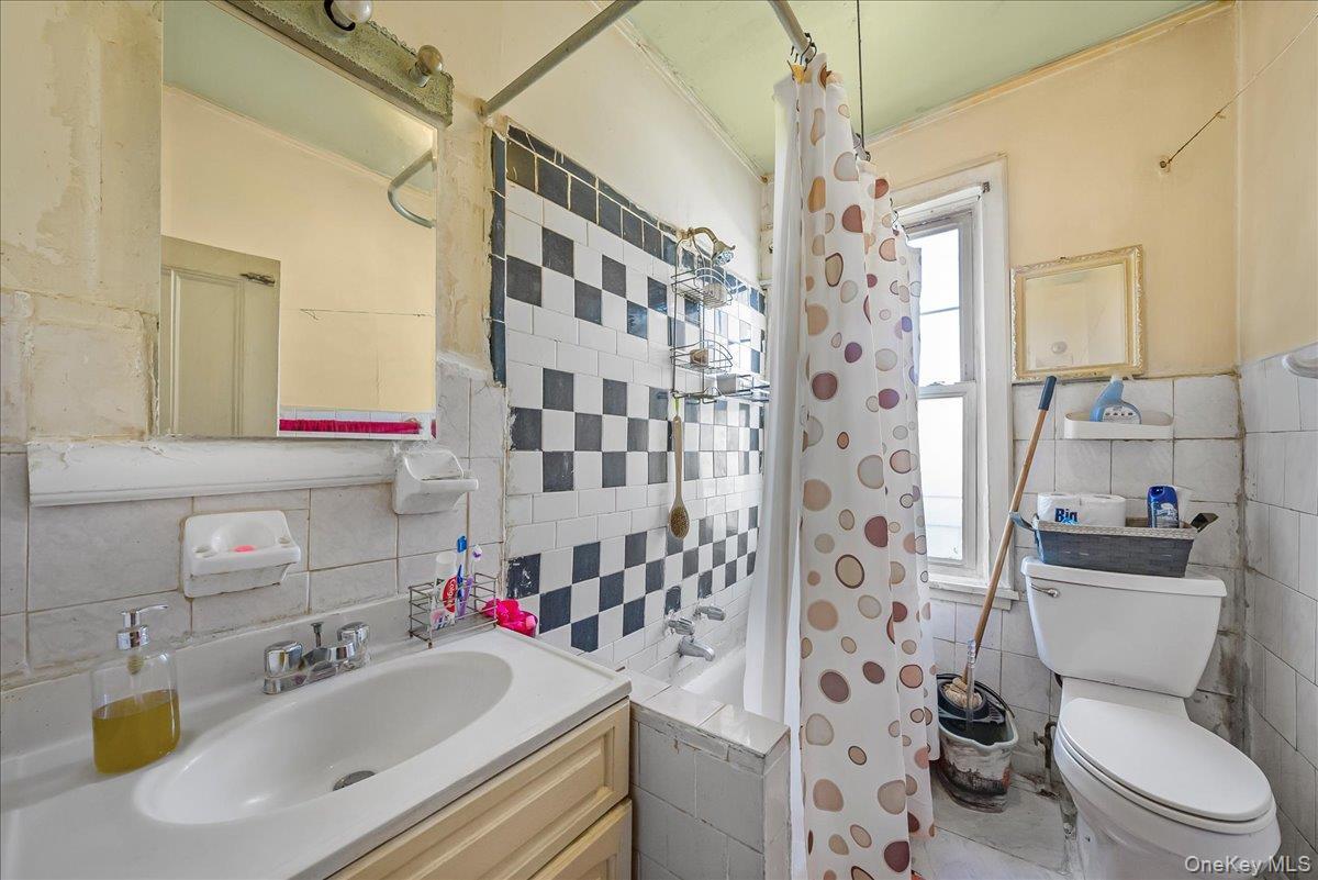 Single Family 87th  Queens, NY 11418, MLS-910020-26