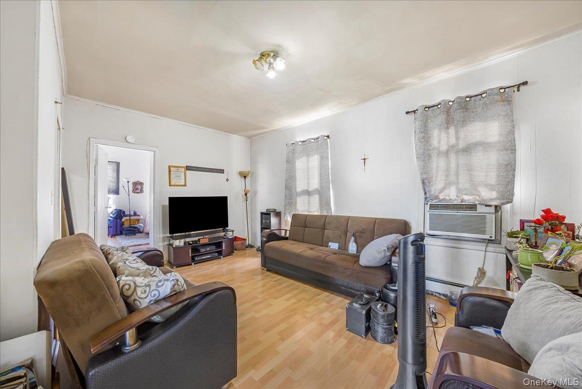 Single Family 87th  Queens, NY 11418, MLS-910020-29