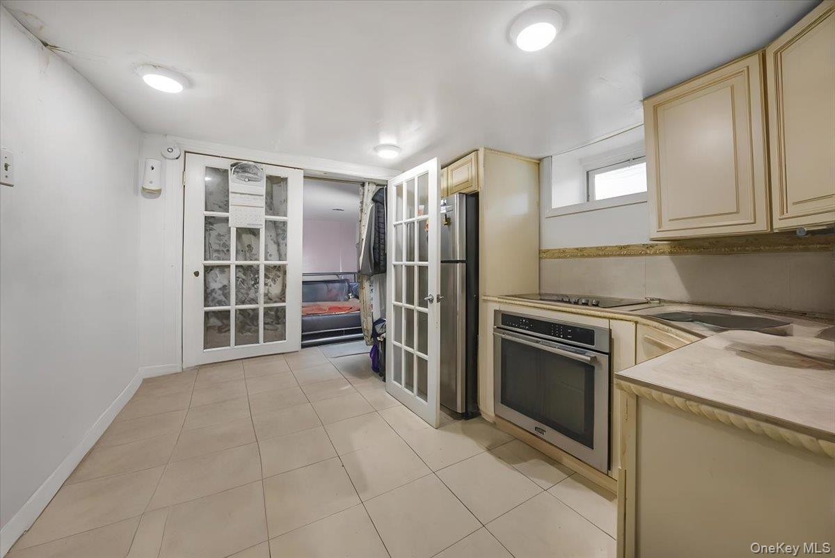 Single Family 87th  Queens, NY 11418, MLS-910020-35