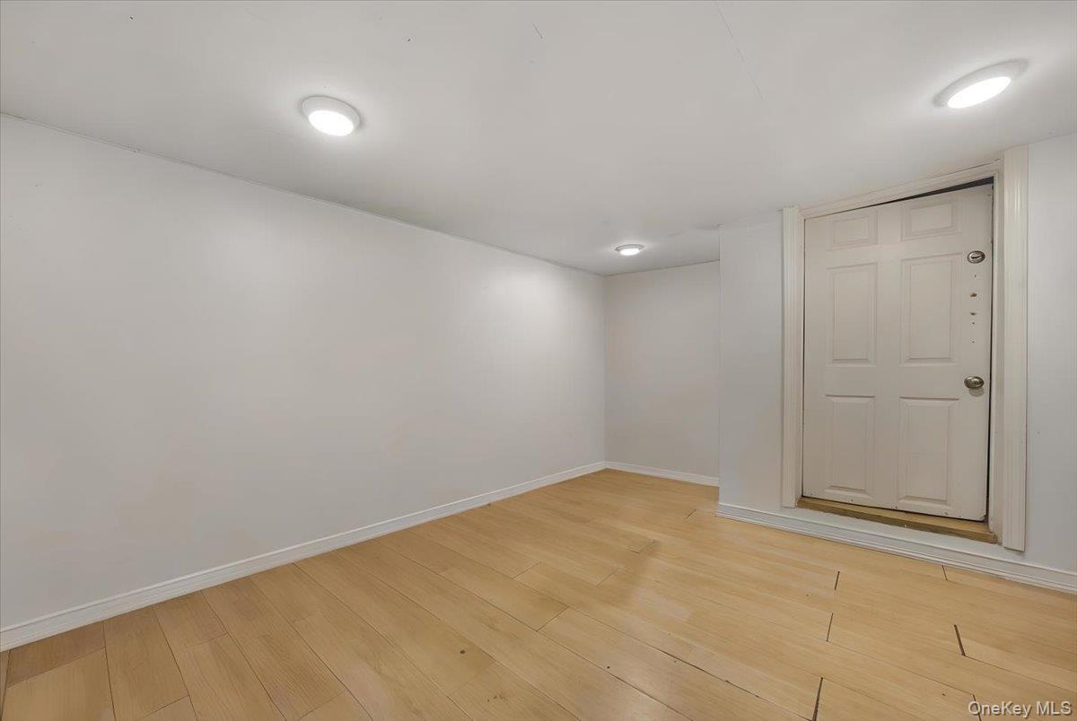 Single Family 87th  Queens, NY 11418, MLS-910020-37