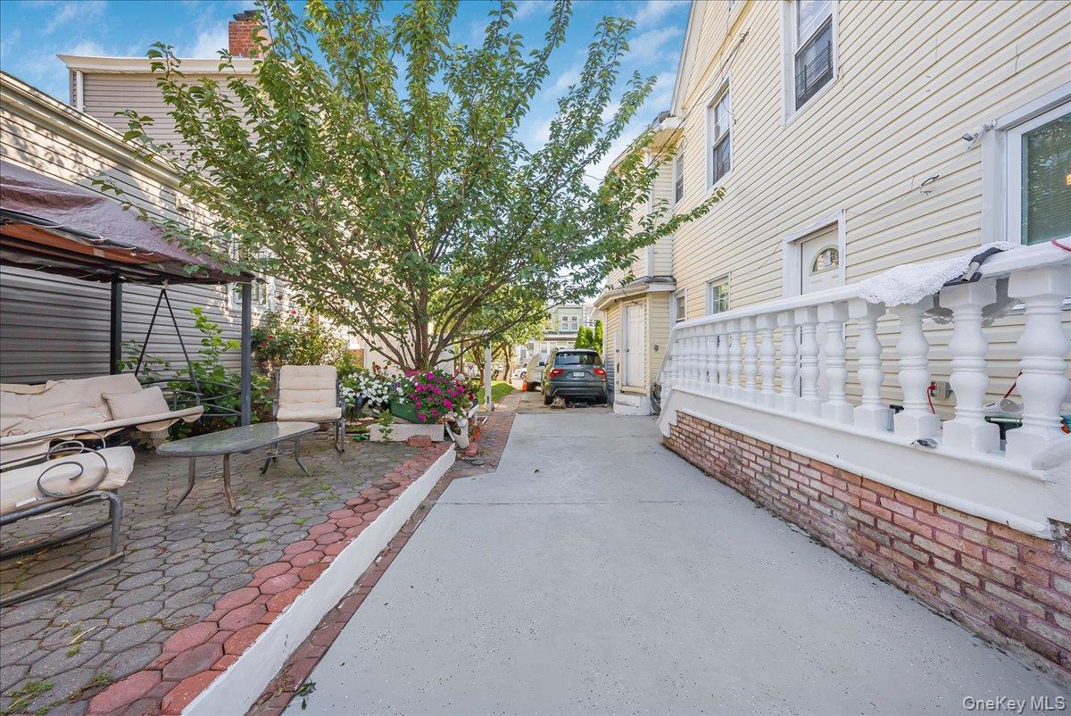 Single Family 87th  Queens, NY 11418, MLS-910020-41