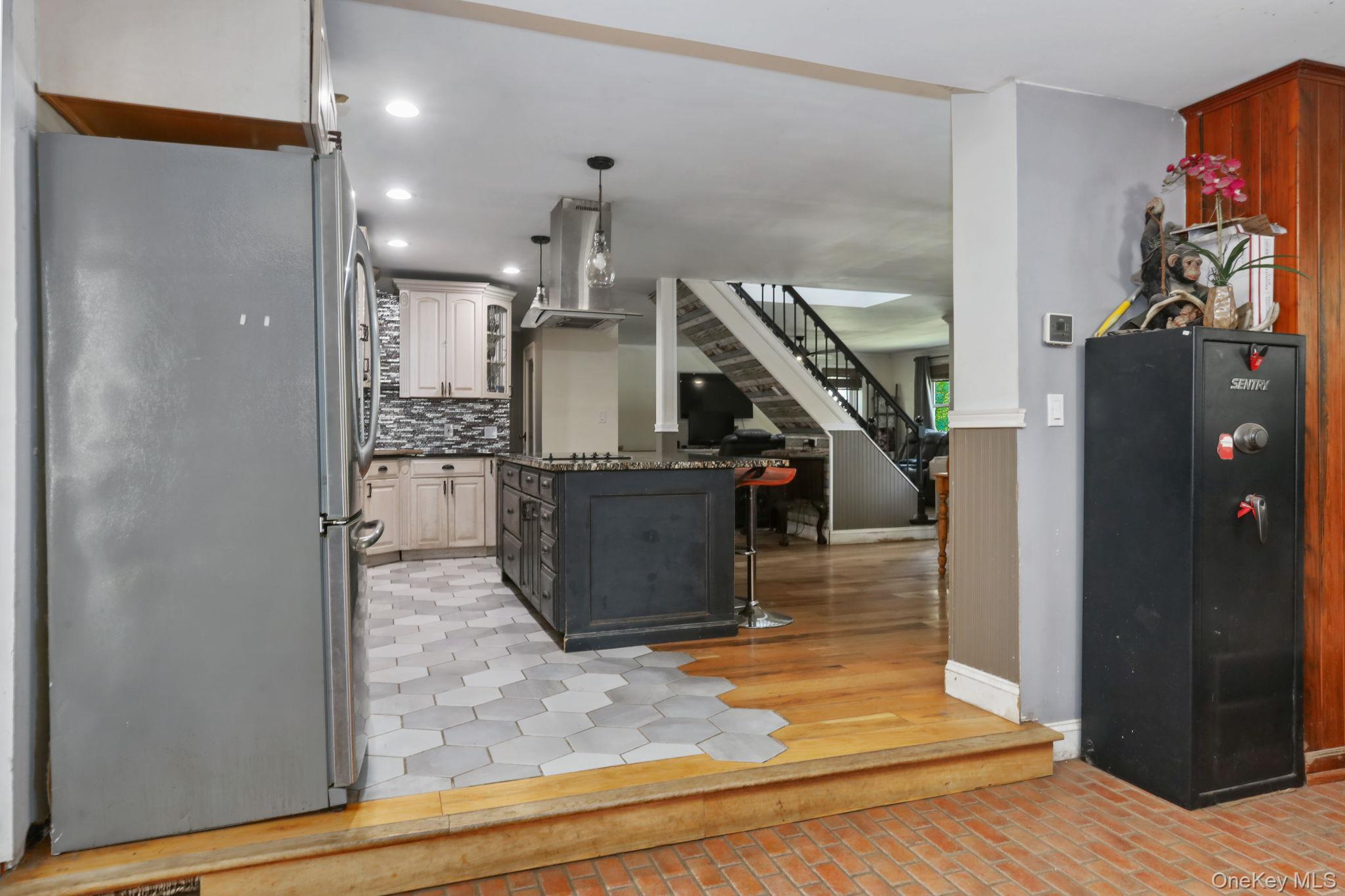 Single Family Chestnut Ridge  Dutchess County, NY 12522, MLS-910057-23