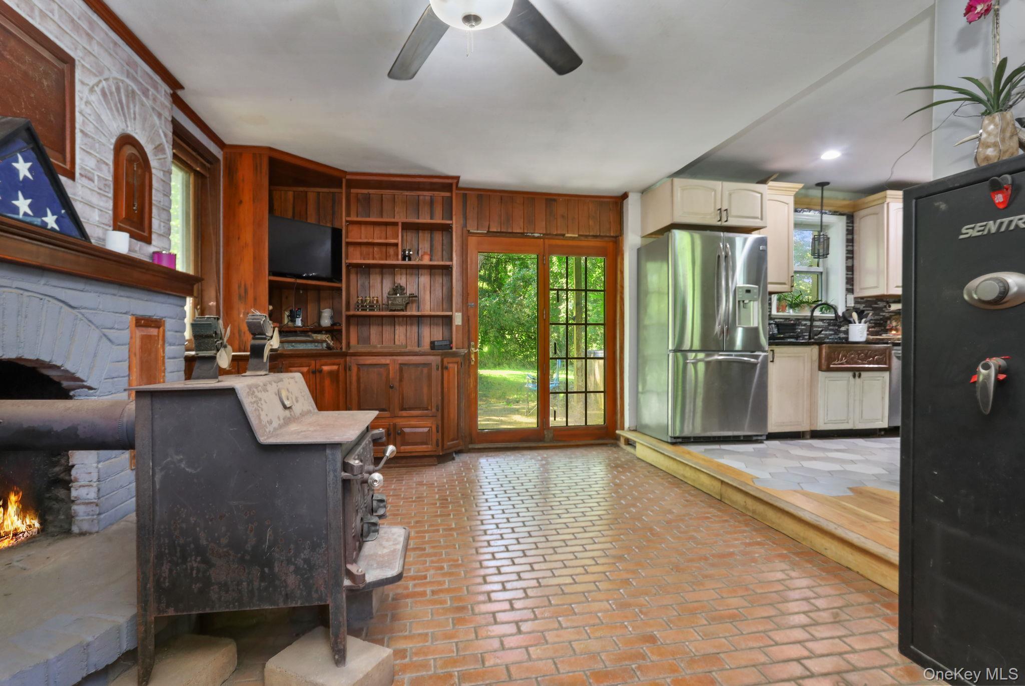 Single Family Chestnut Ridge  Dutchess County, NY 12522, MLS-910057-24