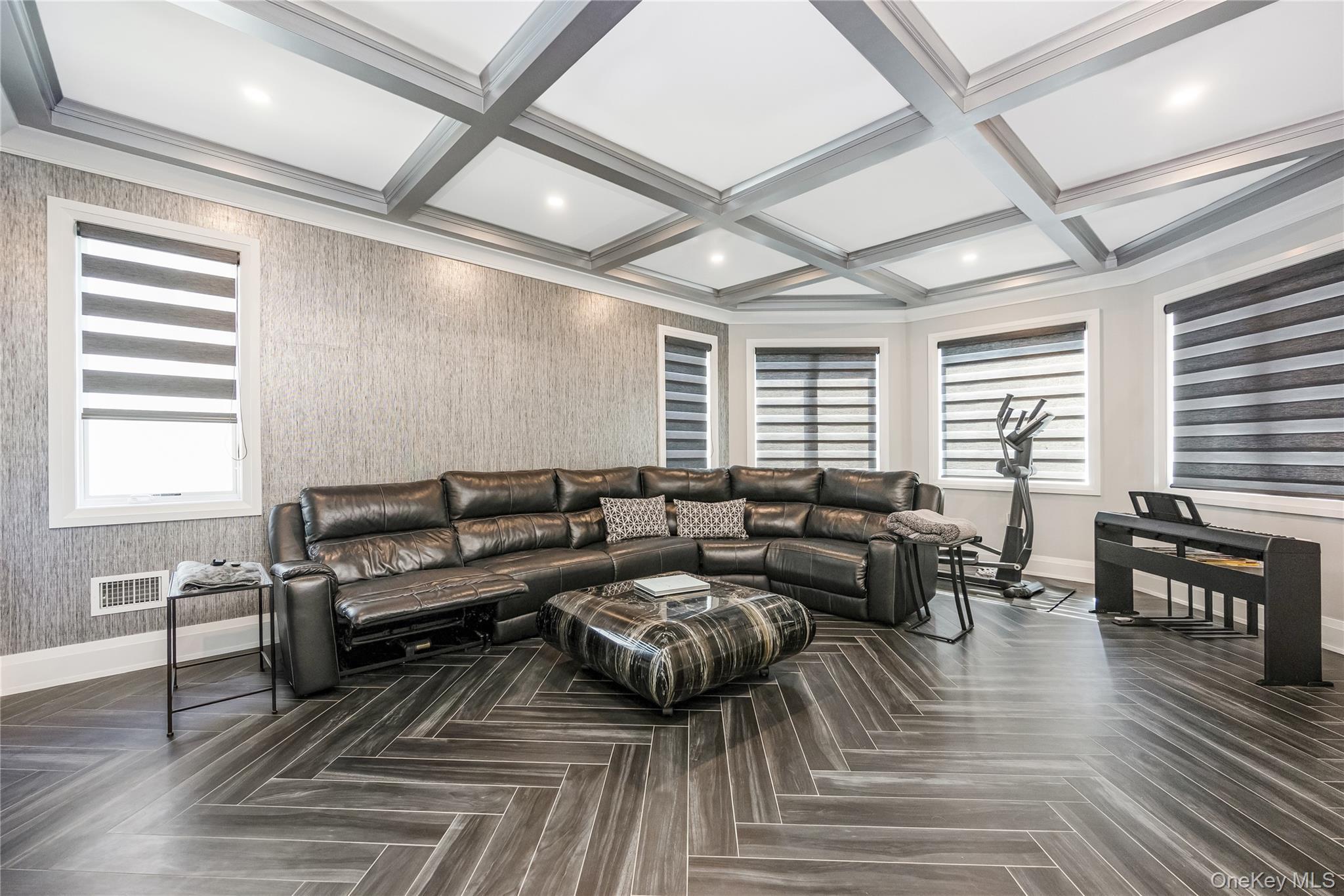 Single Family Nero Queens, NY 11423, MLS-910069-15