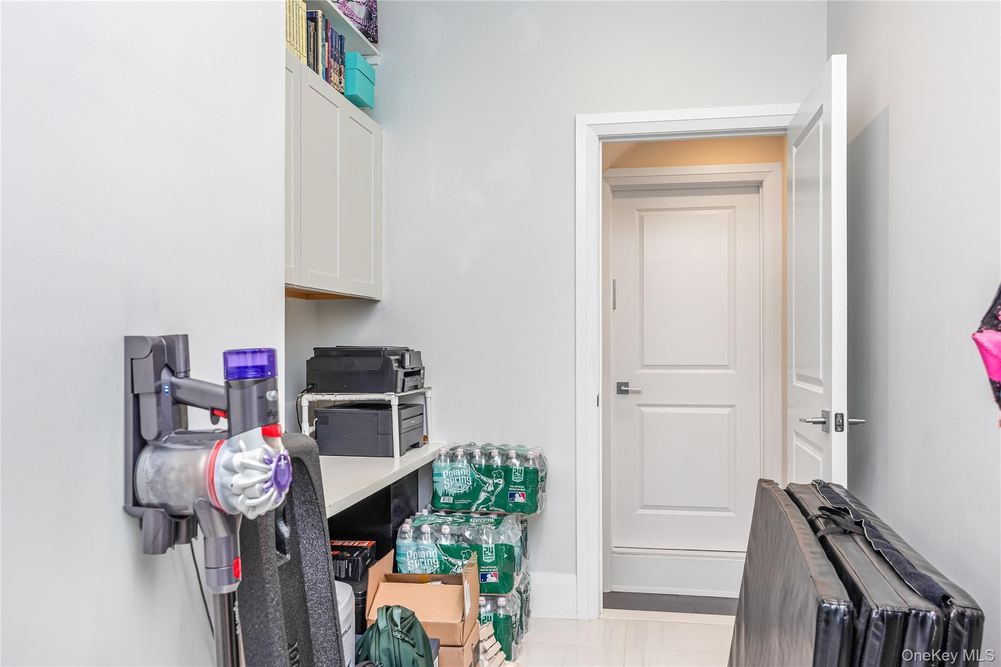 Single Family Nero Queens, NY 11423, MLS-910069-17