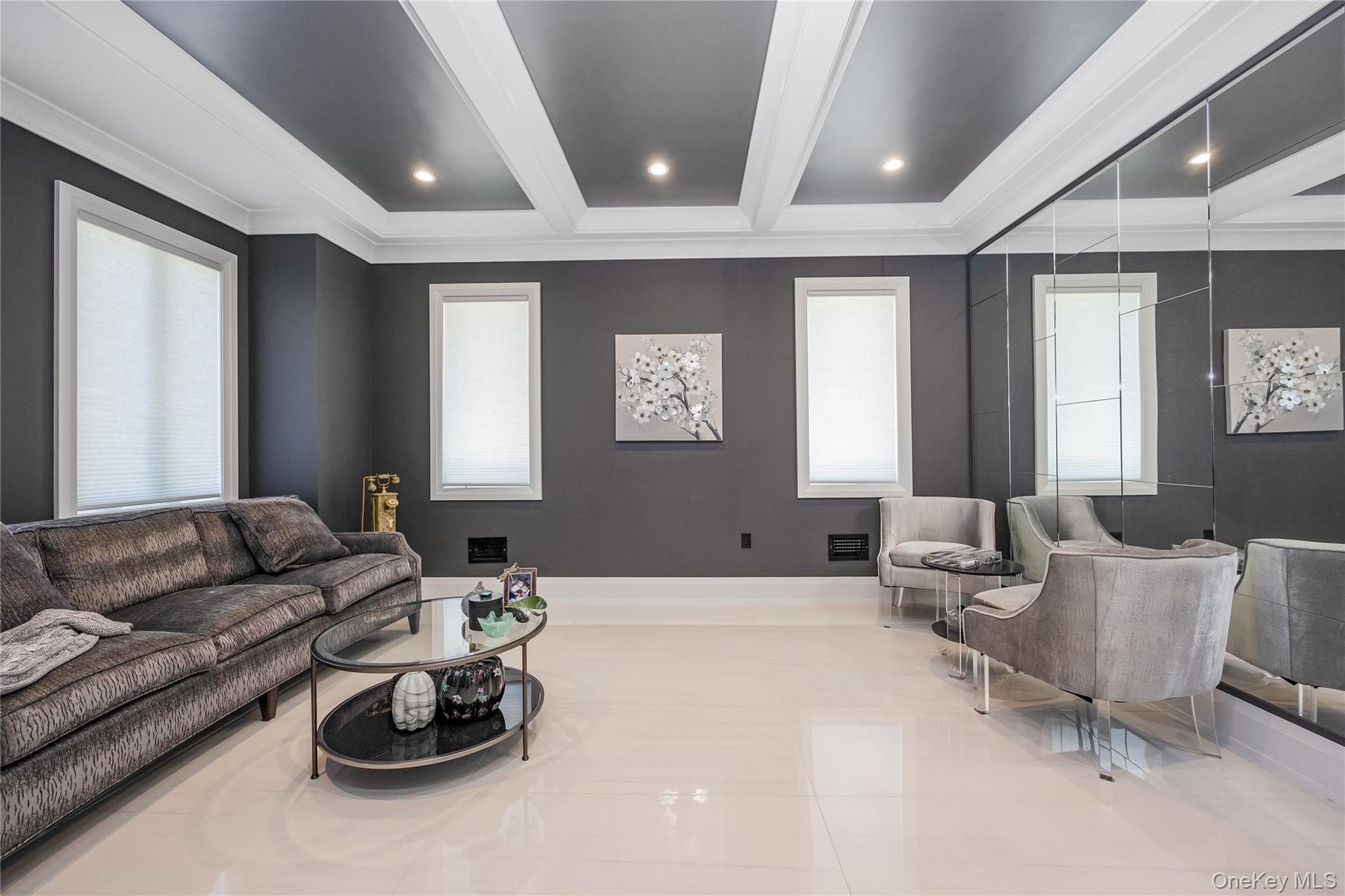 Single Family Nero Queens, NY 11423, MLS-910069-18