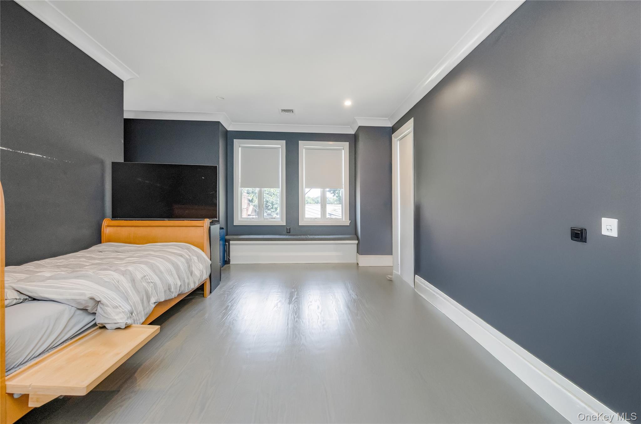 Single Family Nero Queens, NY 11423, MLS-910069-21