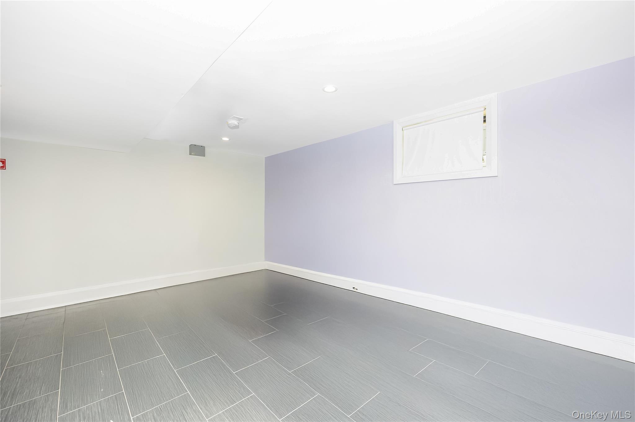 Single Family Nero Queens, NY 11423, MLS-910069-34