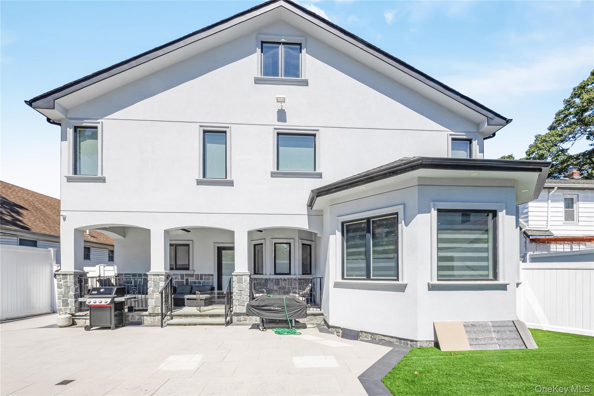 Single Family Nero Queens, NY 11423, MLS-910069-43