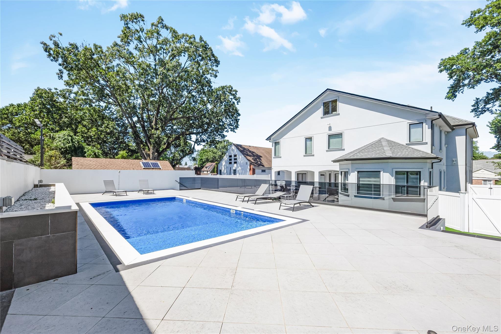 Single Family Nero Queens, NY 11423, MLS-910069-47