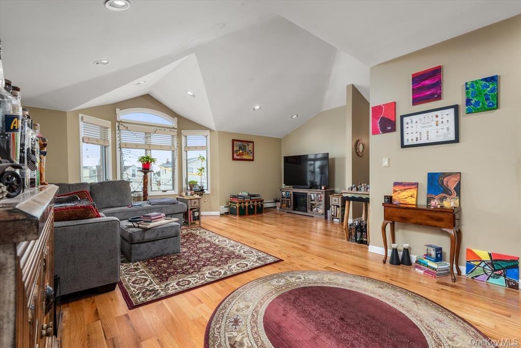 Single Family 95th Queens, NY 11414, MLS-910078-3