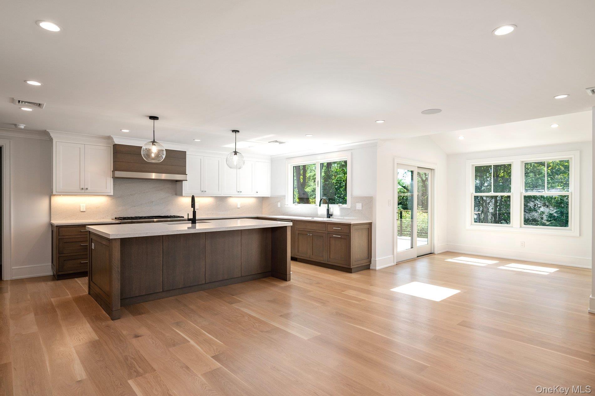 Single Family Hewlett Nassau County, NY 11050, MLS-910088-5