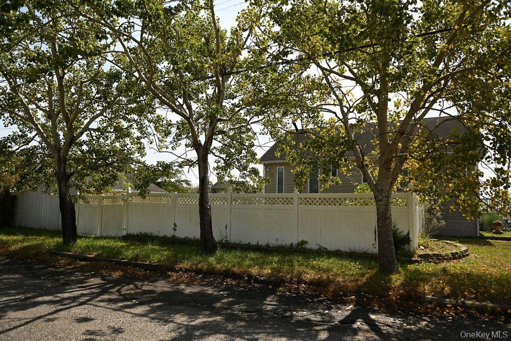 Single Family Riviera  Suffolk County, NY 11951, MLS-910153-21