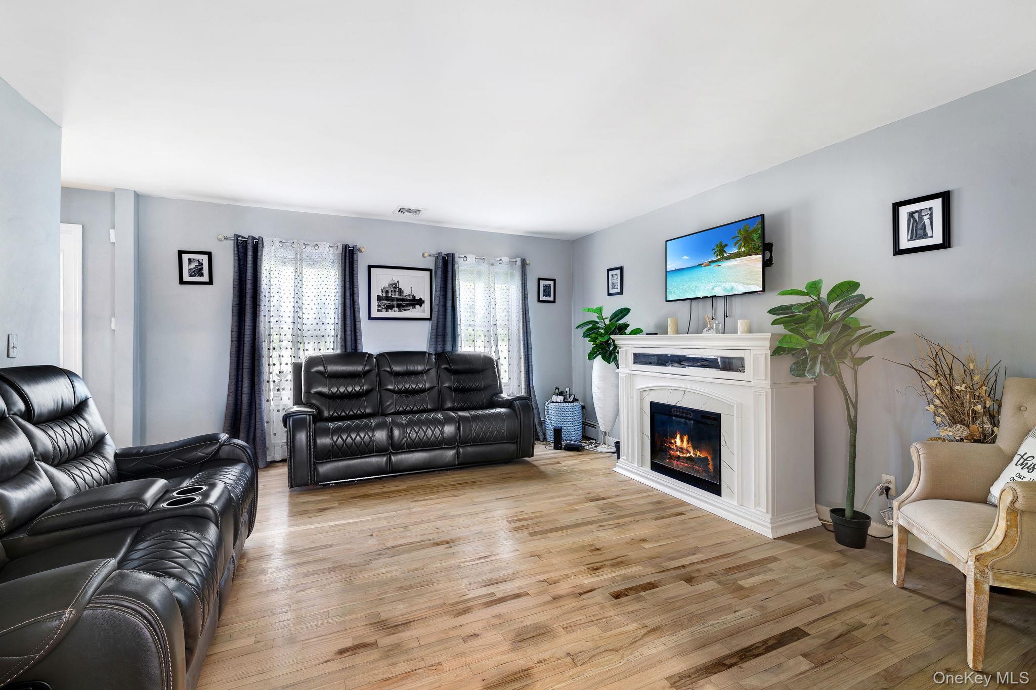 Single Family Angelas Orange County, NY 10924, MLS-910219-11