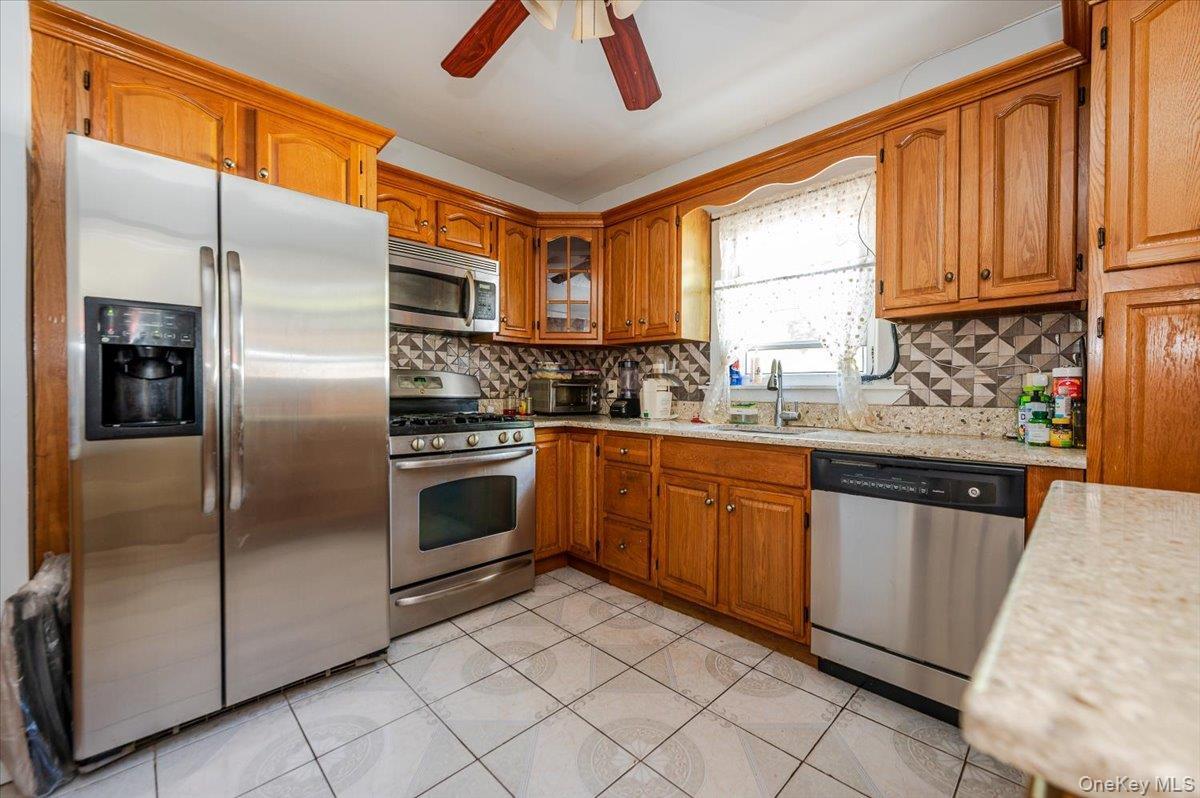 Single Family Milburn  Queens, NY 11413, MLS-910225-7