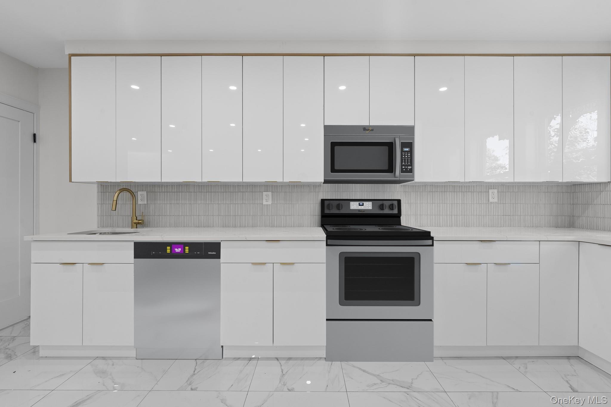 Single Family 217th Queens, NY 11411, MLS-910239-5