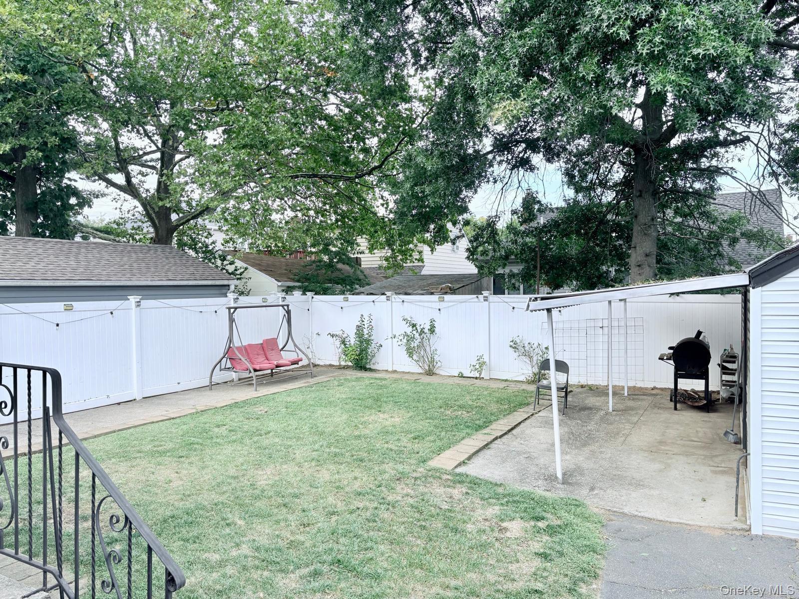 Single Family Martens Nassau County, NY 11580, MLS-910255-12