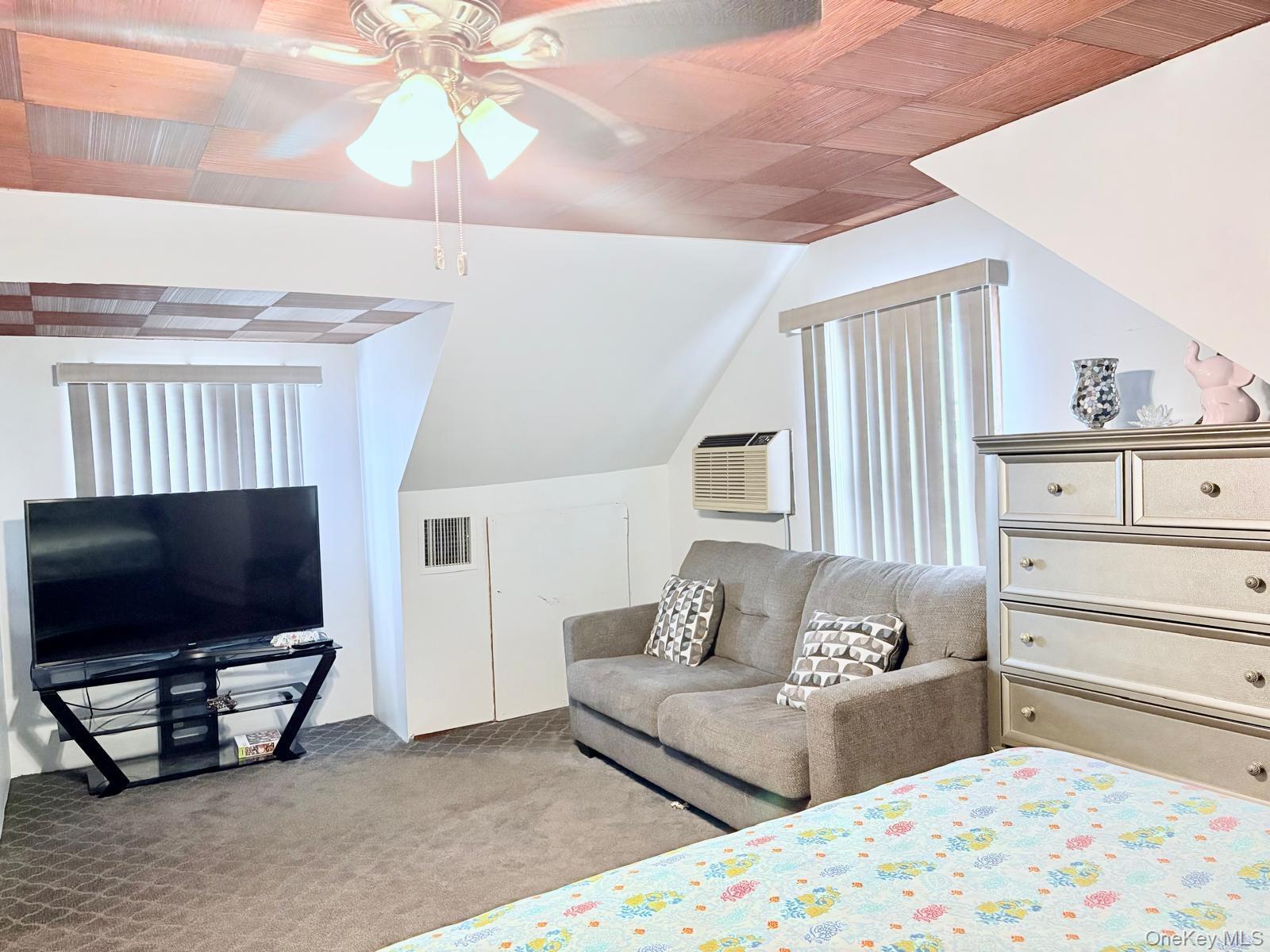 Single Family Martens Nassau County, NY 11580, MLS-910255-21