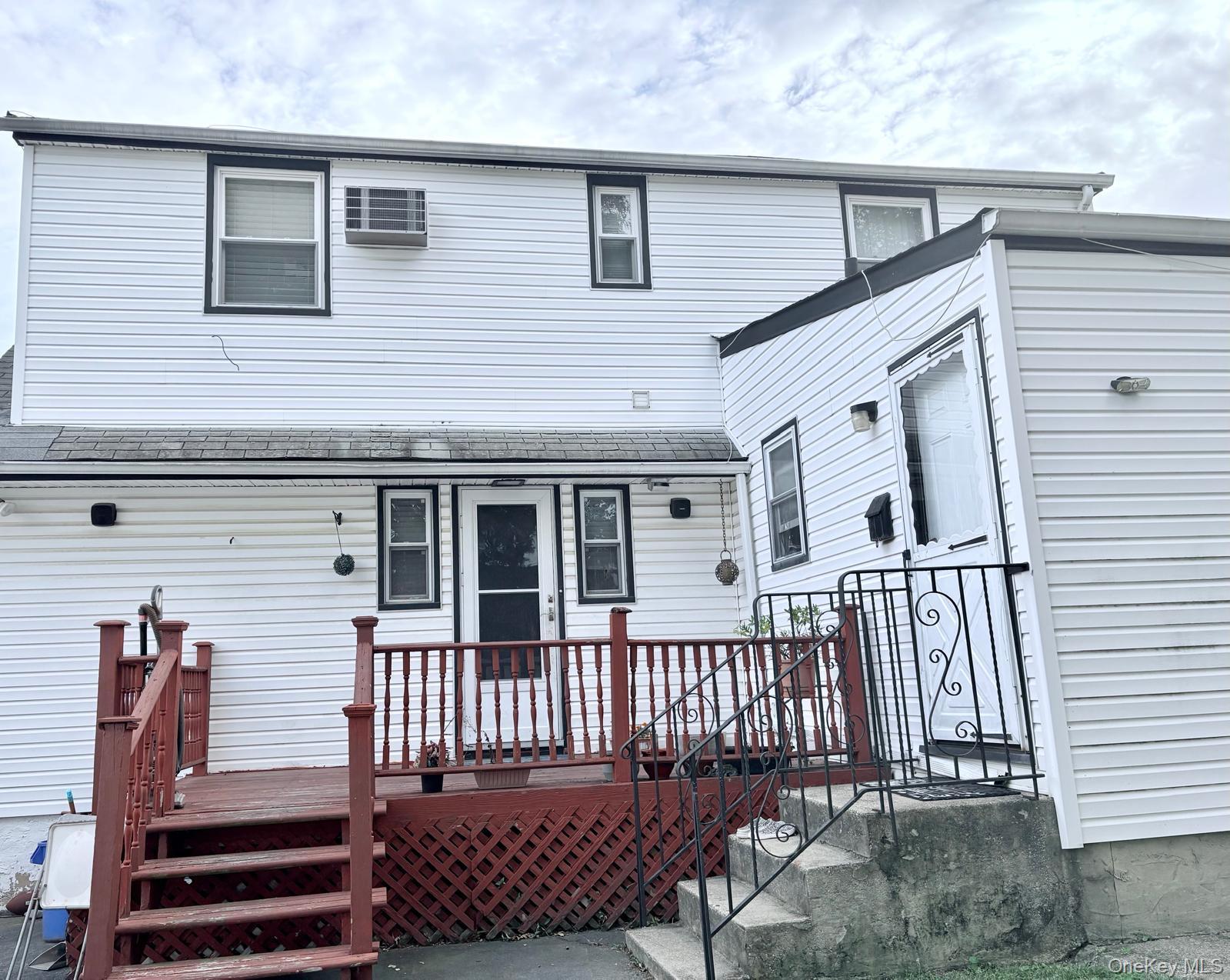 Single Family Martens Nassau County, NY 11580, MLS-910255-9