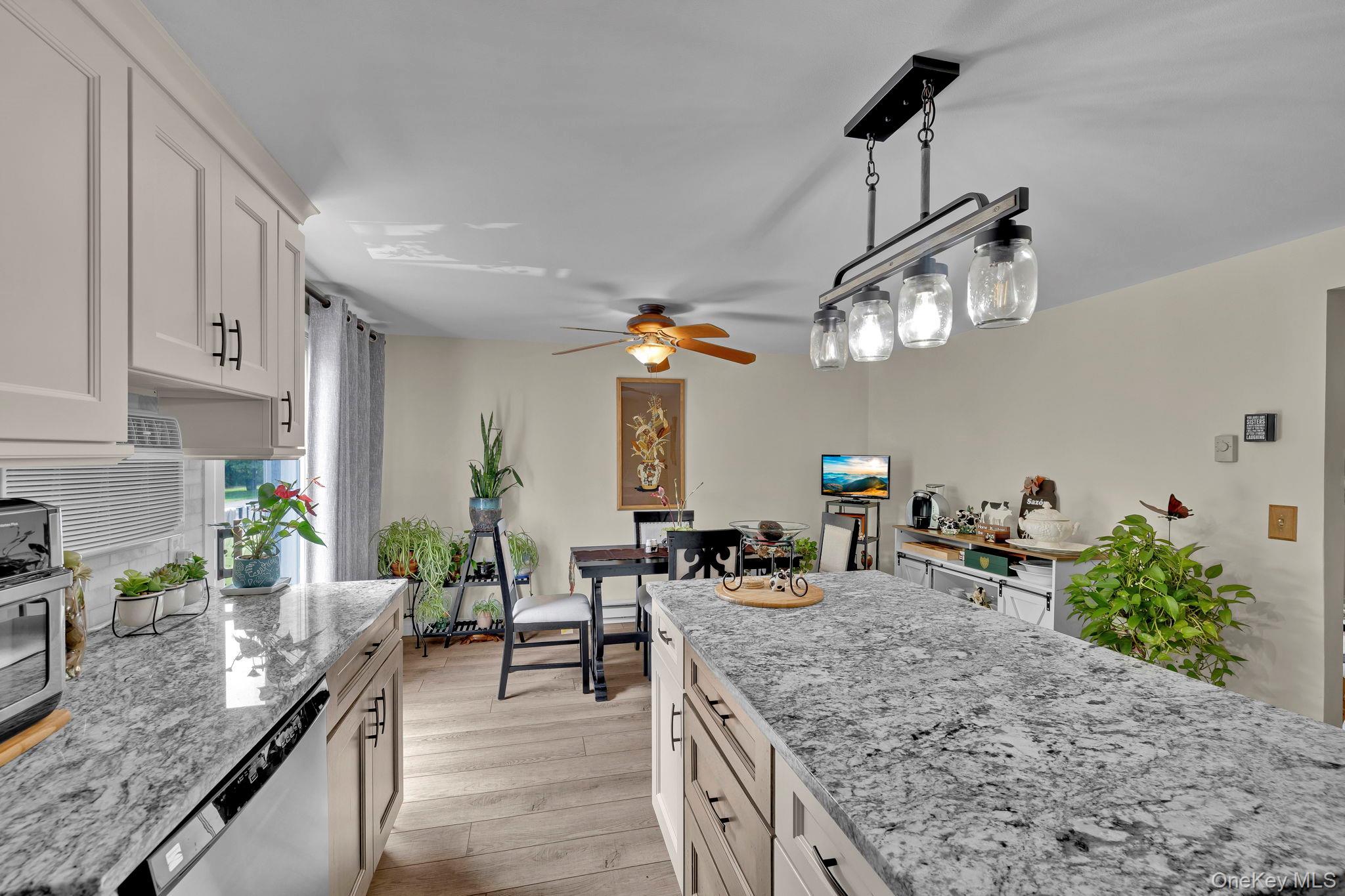 Single Family Parr Meadow Orange County, NY 12550, MLS-910259-10