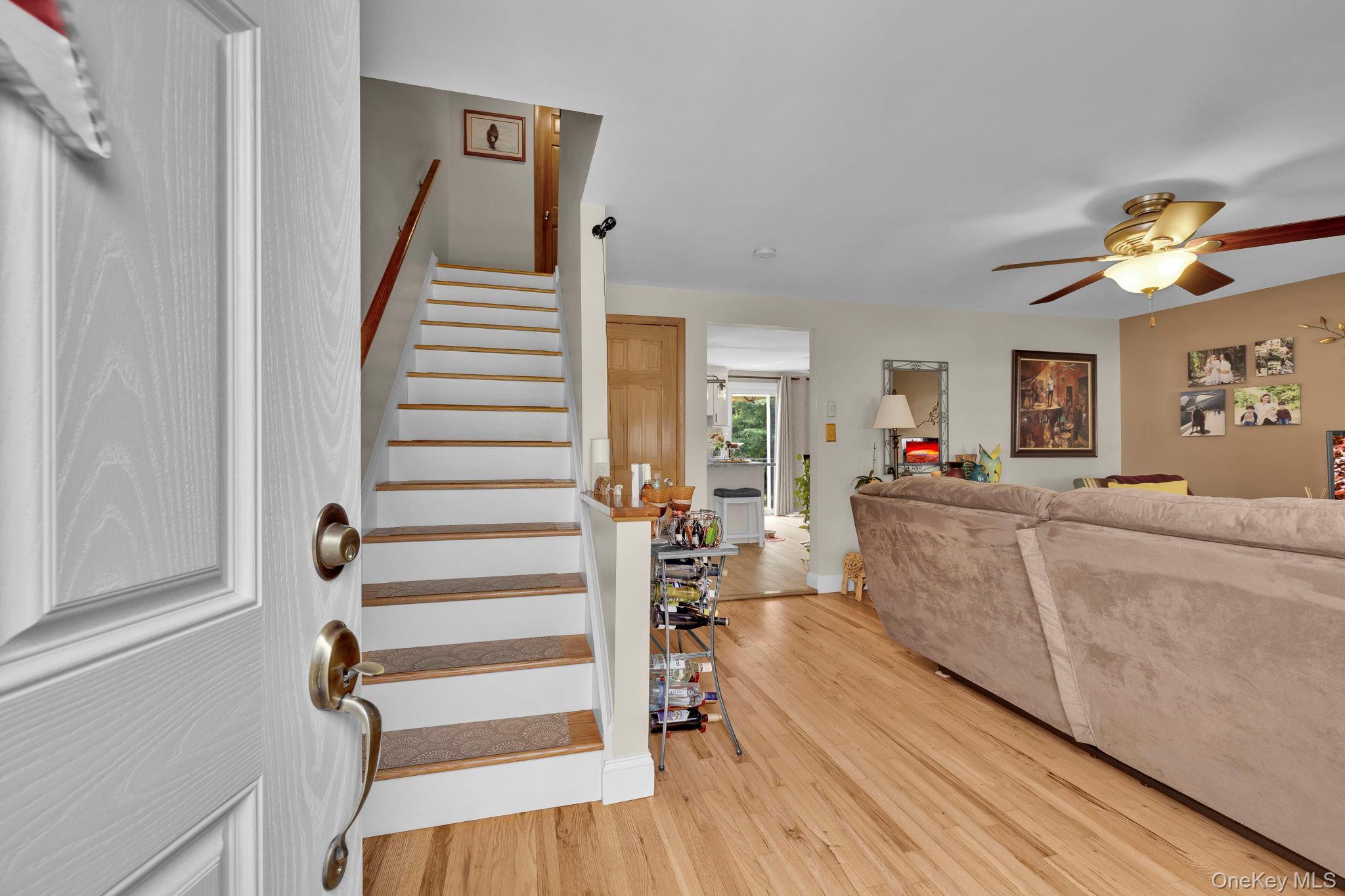 Single Family Parr Meadow Orange County, NY 12550, MLS-910259-4