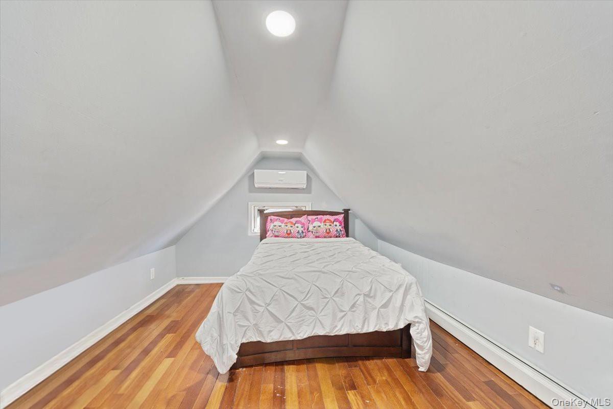 Single Family 192nd  Queens, NY 11412, MLS-910265-18