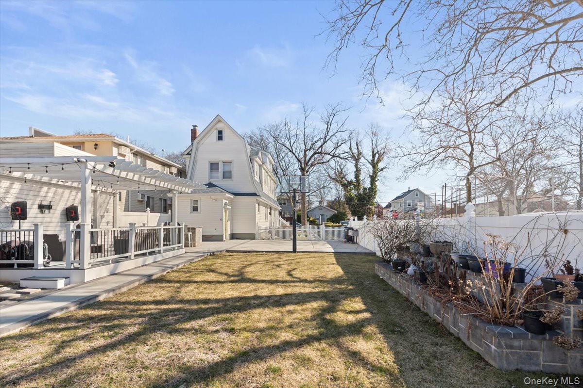 Single Family 192nd  Queens, NY 11412, MLS-910265-24