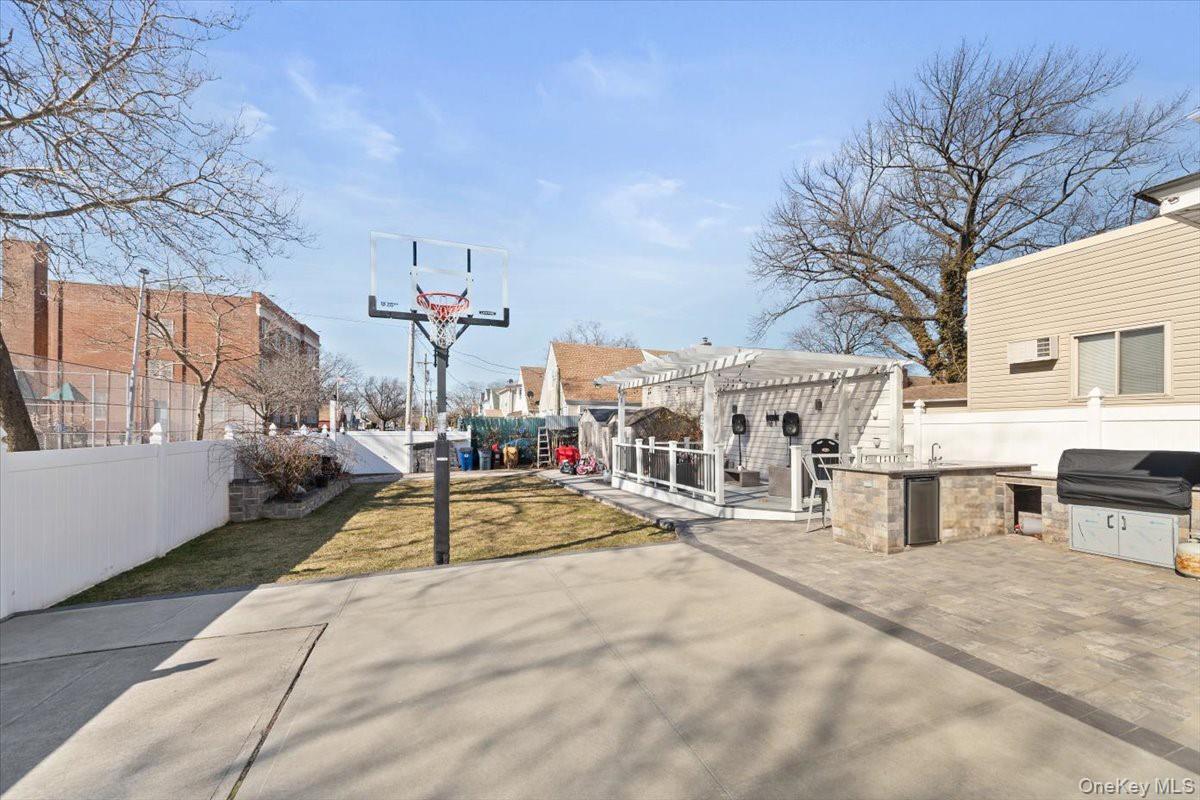 Single Family 192nd  Queens, NY 11412, MLS-910265-26