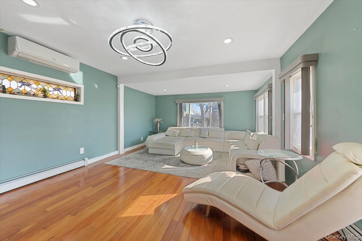 Single Family 192nd  Queens, NY 11412, MLS-910265-3